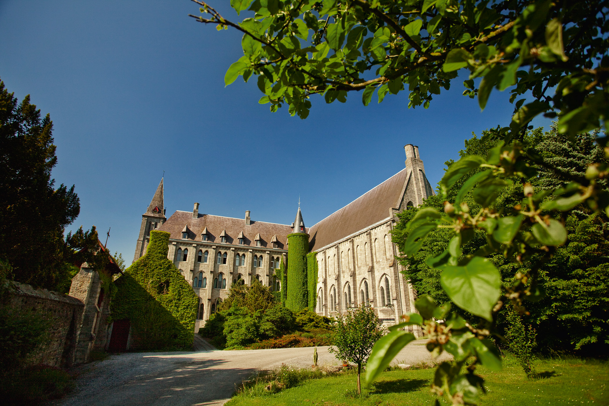 Savons naturels, herbes et retraite à l'abbaye de Maredsous